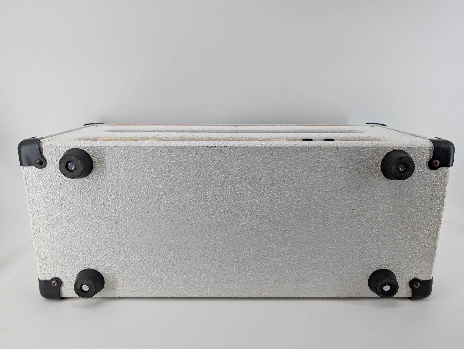 Blades Custom Amplifier for Guitars - White