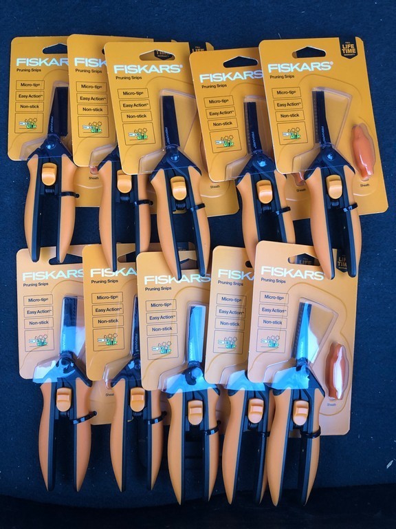 Fiskars Pruning Snips Micro-Tip Easy Action Non-Stick Orange Black total 10