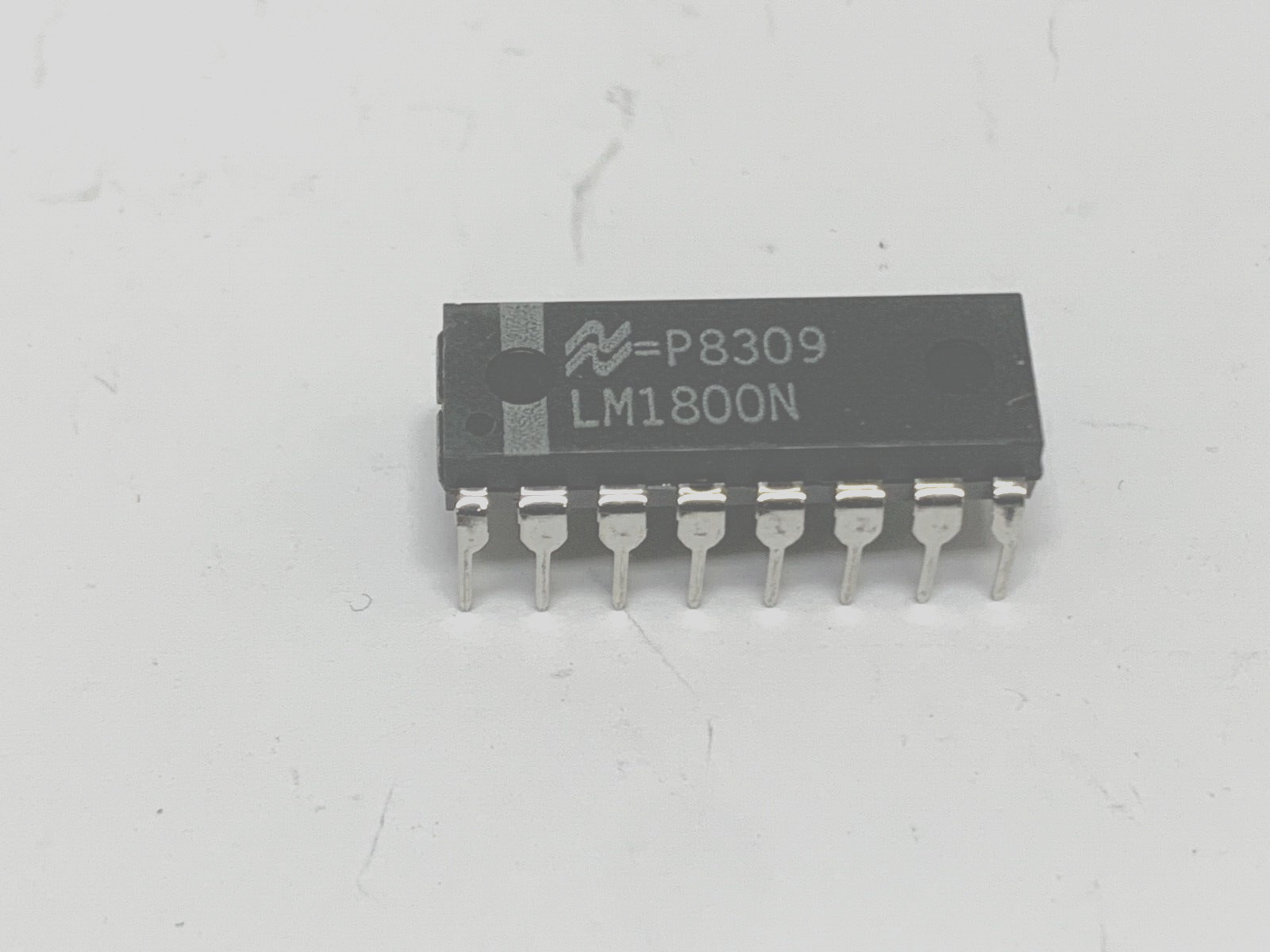 2 Pieces LM1800N Original  New National Integrated Circuit