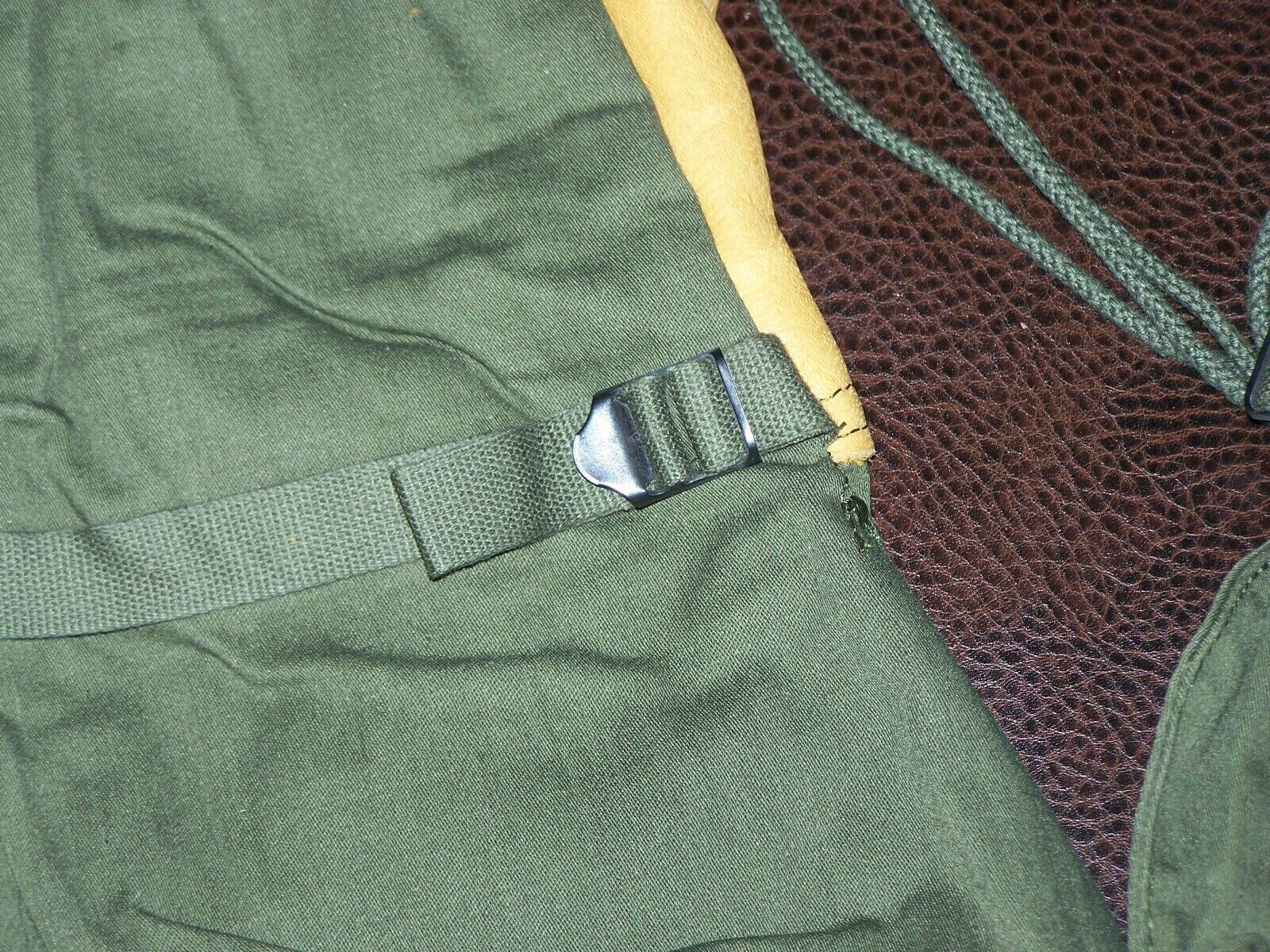 USGI Cold Weather Trigger Finger Mittens w Inserts Lanyard M1965 OD MEDIUM MINT