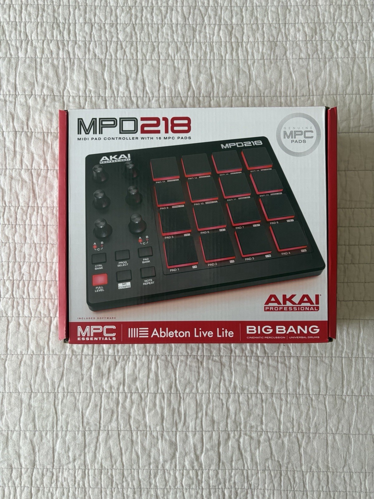 Akai Professional MPD218 - MIDI PAD CONTROLLER WITH 16 MPC PADS
