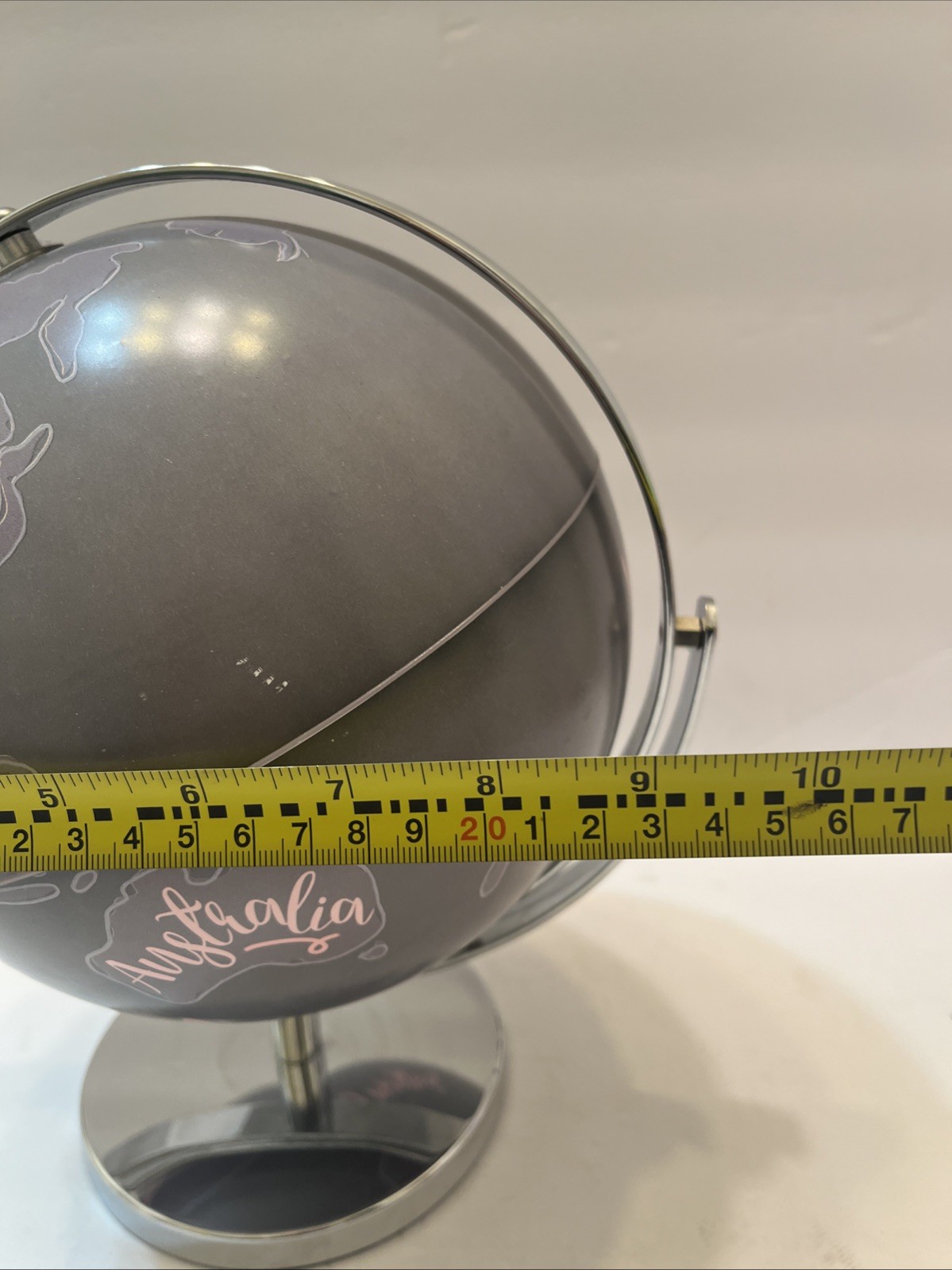 Globe 10” Gray Pink Chrome Base Spins Continents Oceans Rotates Tabletop