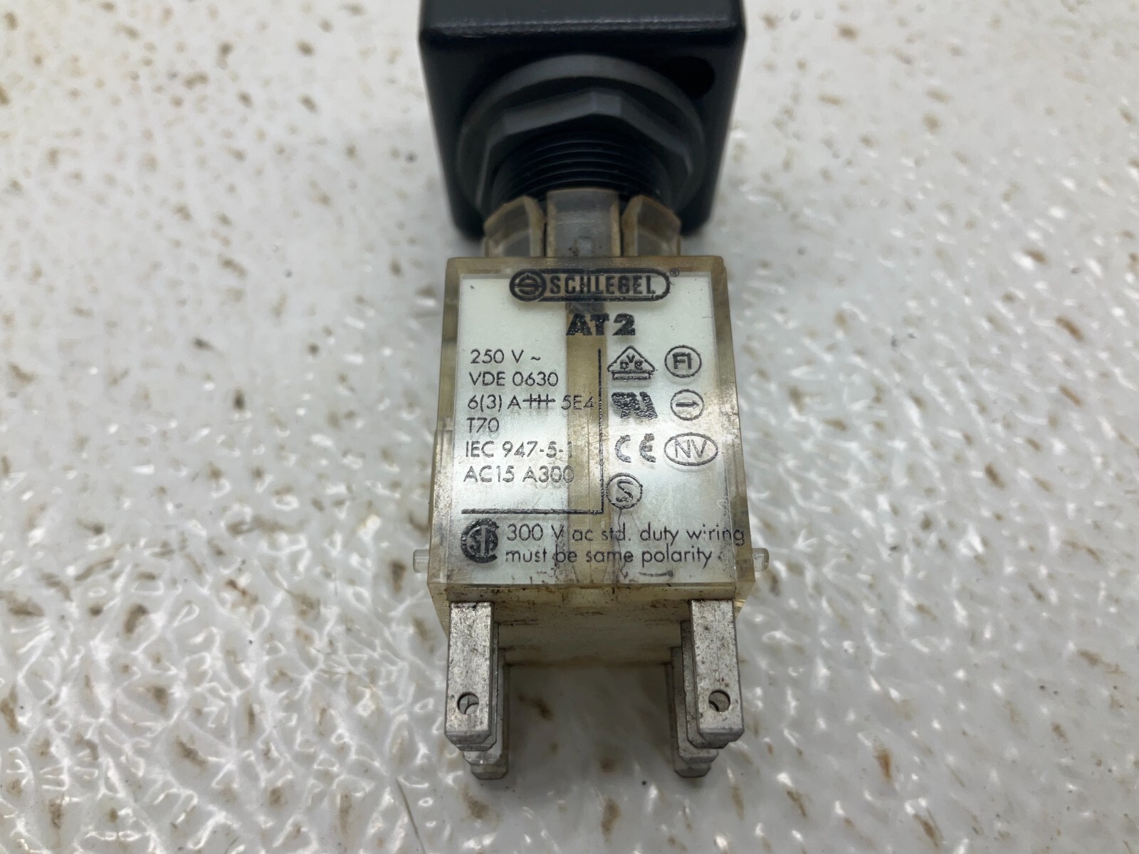 Schlegel AT2 2-Position Maintained Key Selector Switch AT-2