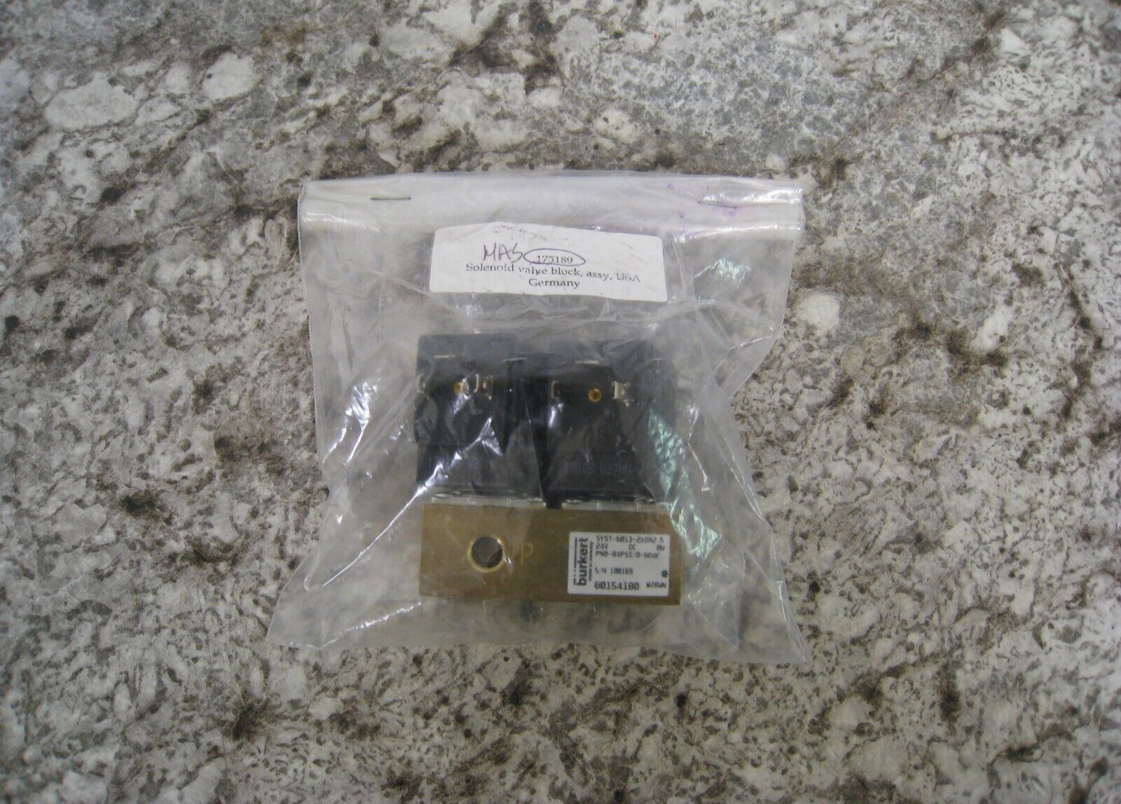 New OEM Mastrena Thermoplan Burkert 175189 104.188 Solenoid Valve Block Assy
