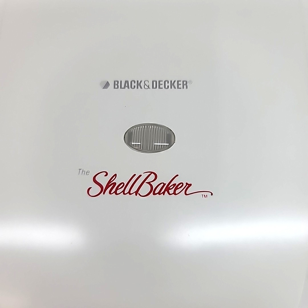 Black & Decker White The Shell Baker Electric Four Shell Meal & Dessert Maker