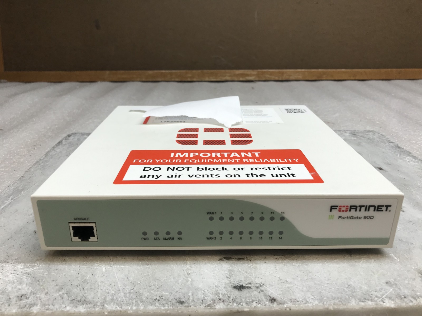 Fortinet FortiGate Network Security Appliance FG-90D WAN 1 WAN 2