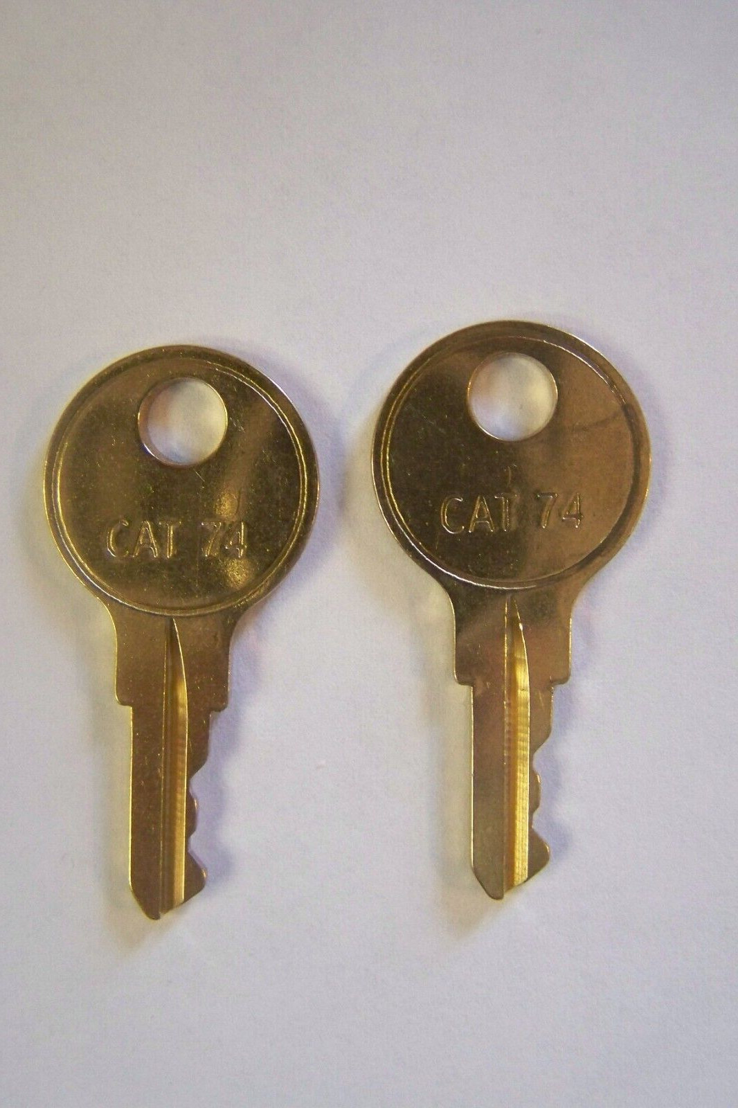 Bobrick "CAT-74" Key for Paper Towel, Toilet Tissue & Liquid Soap Disp 2pk