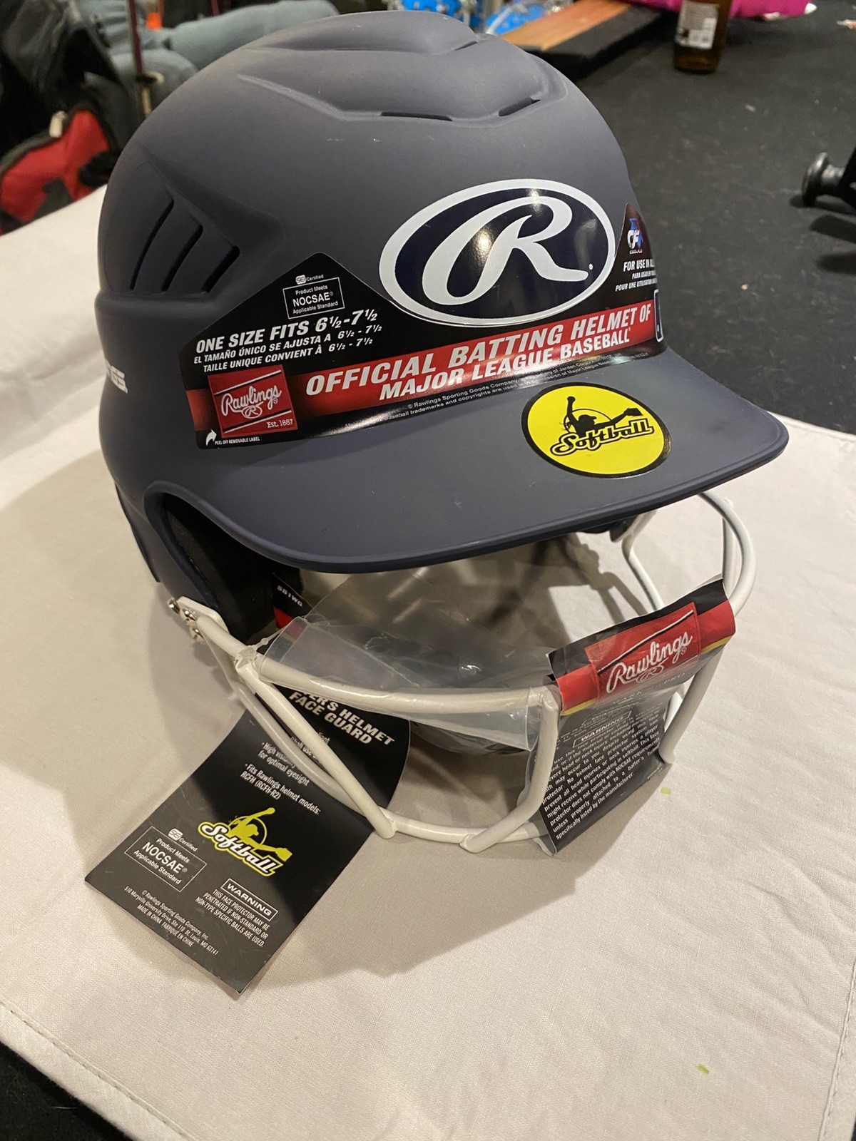 Rawlings COOLFLO Batting Helmet with Facemask Fastpitch Softball 6 1/2” – 7 1/2"