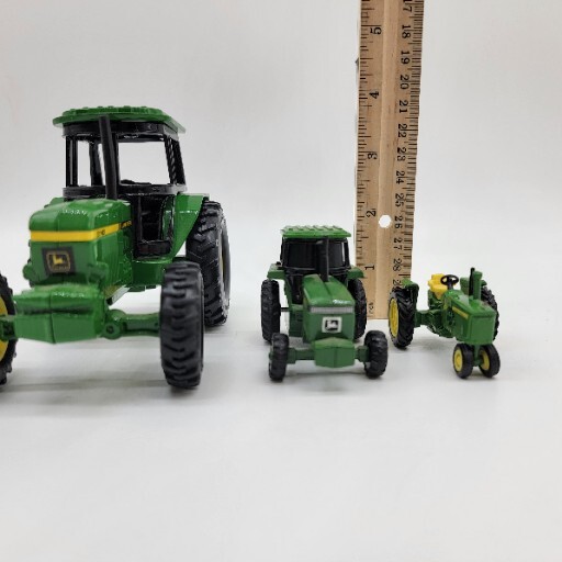 John Deer ERTL Tractors 3140 2510 3 Sizes