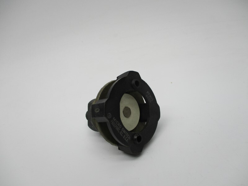 MICRO SWITCH PTM11 (AS PICTURED) NSNP