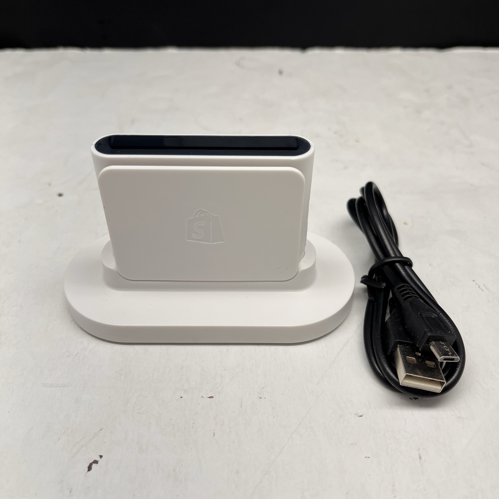 Shopify Model S1701 Chip & Swipe Card Reader With Charging Base Sold As Is J1
