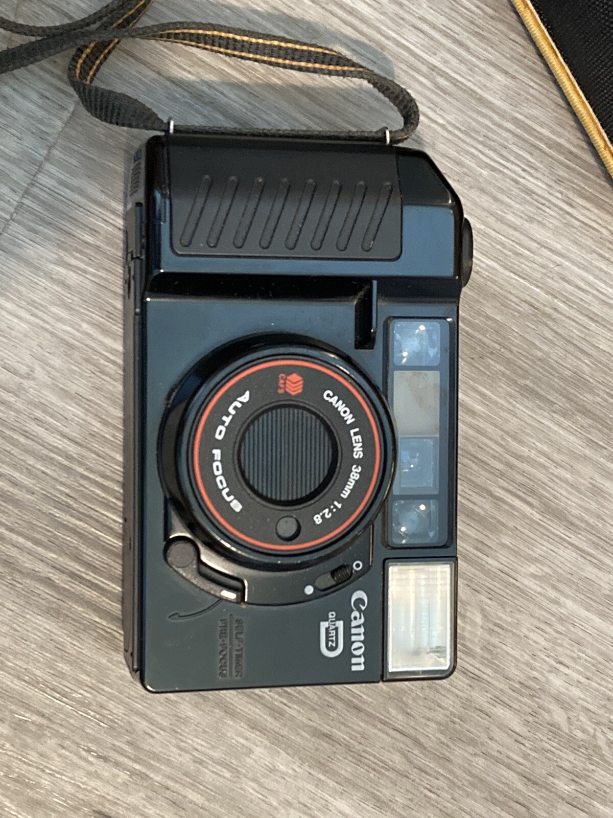 As-is For Parts Canon Sure Shot Quartz Date 35mm Film Camera JAPAN