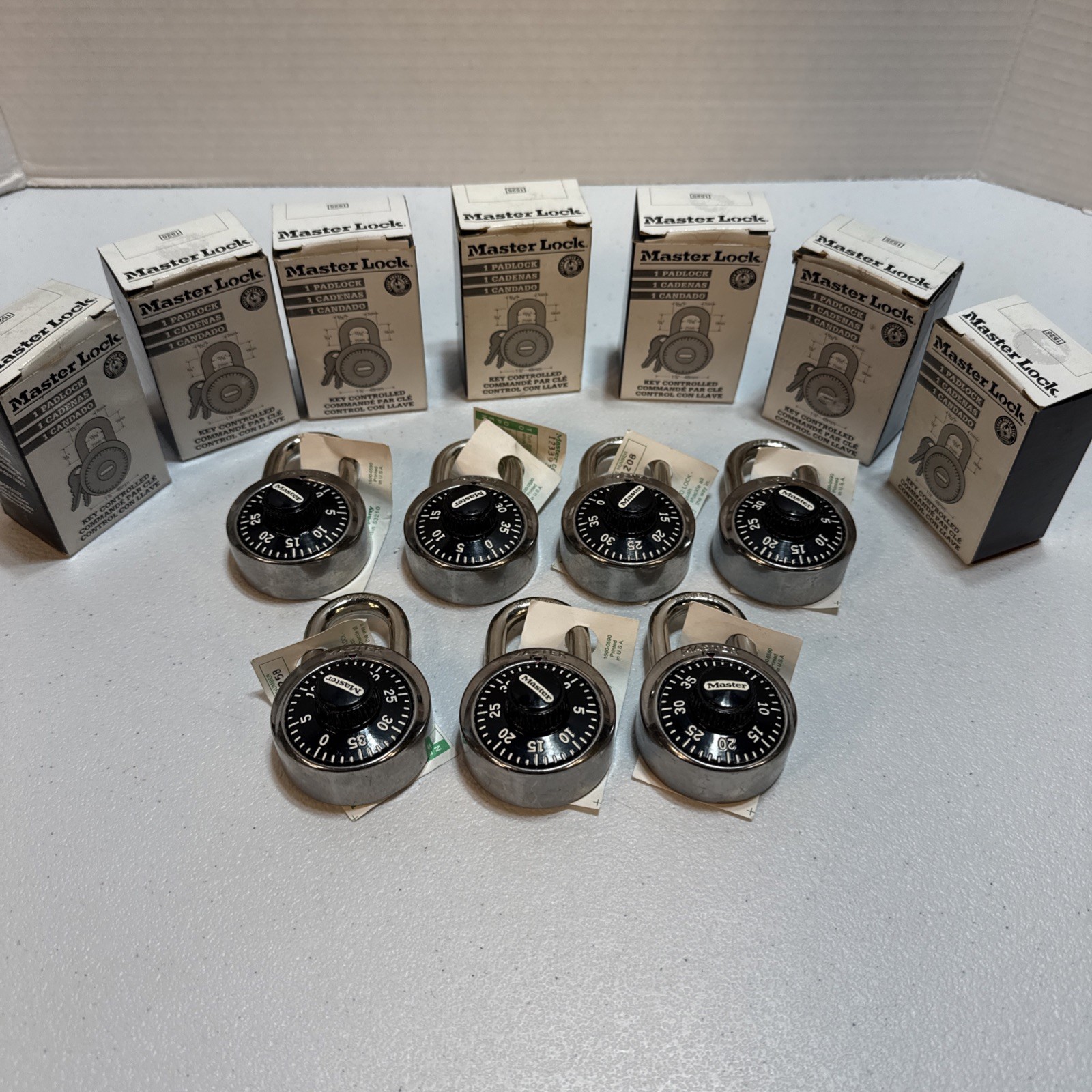 Master Lock 1525 Black Combination Padlock Lot of 7 PCS No Keys Open Box USA