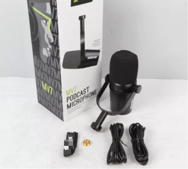 New MV7 Cardioid Dynamic Vocal / Broadcast Microphone USB & XLR Outputs