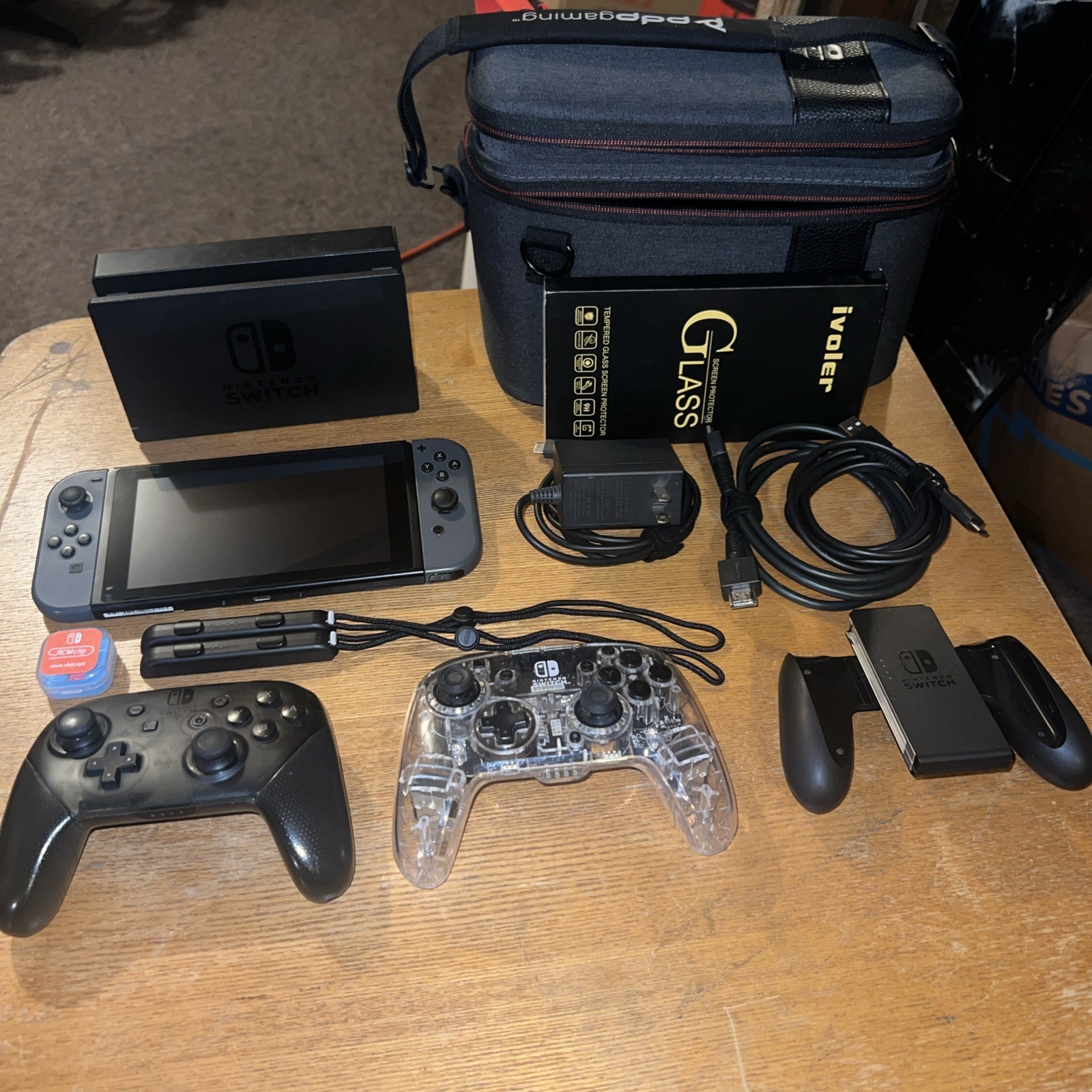 Nintendo Switch V1 (UNPATCHED) w/ Extra Controllers, Carrying Case, RCM Jig, etc