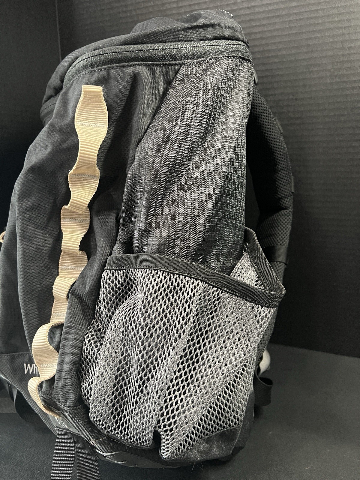 Kelty Whitney 1900 Black Backpack Hiking Hydration Daypack Style 22033060