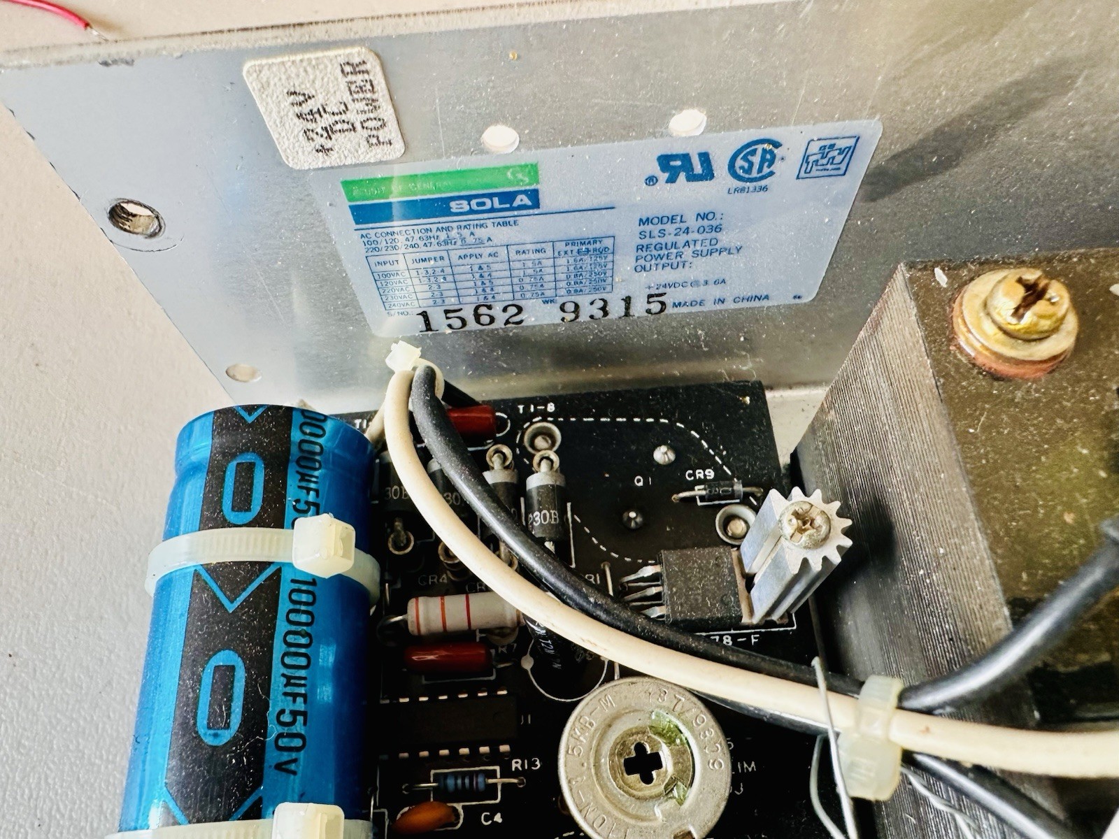 SOLA ELECTRIC POWER SUPPLY /1562 9315