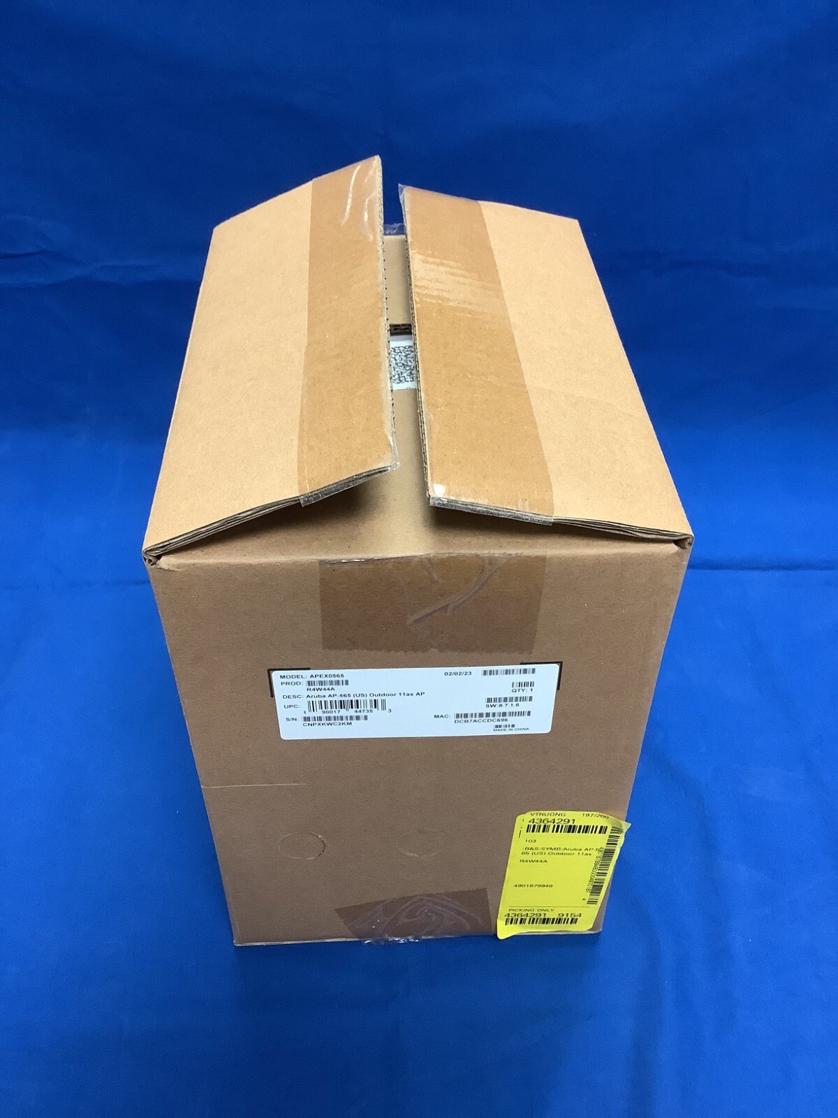 NOB R4W44A HPE ARUBA NETWORKING AP-565 (US) 802.11AX DUAL 2X2 R4W44-61001