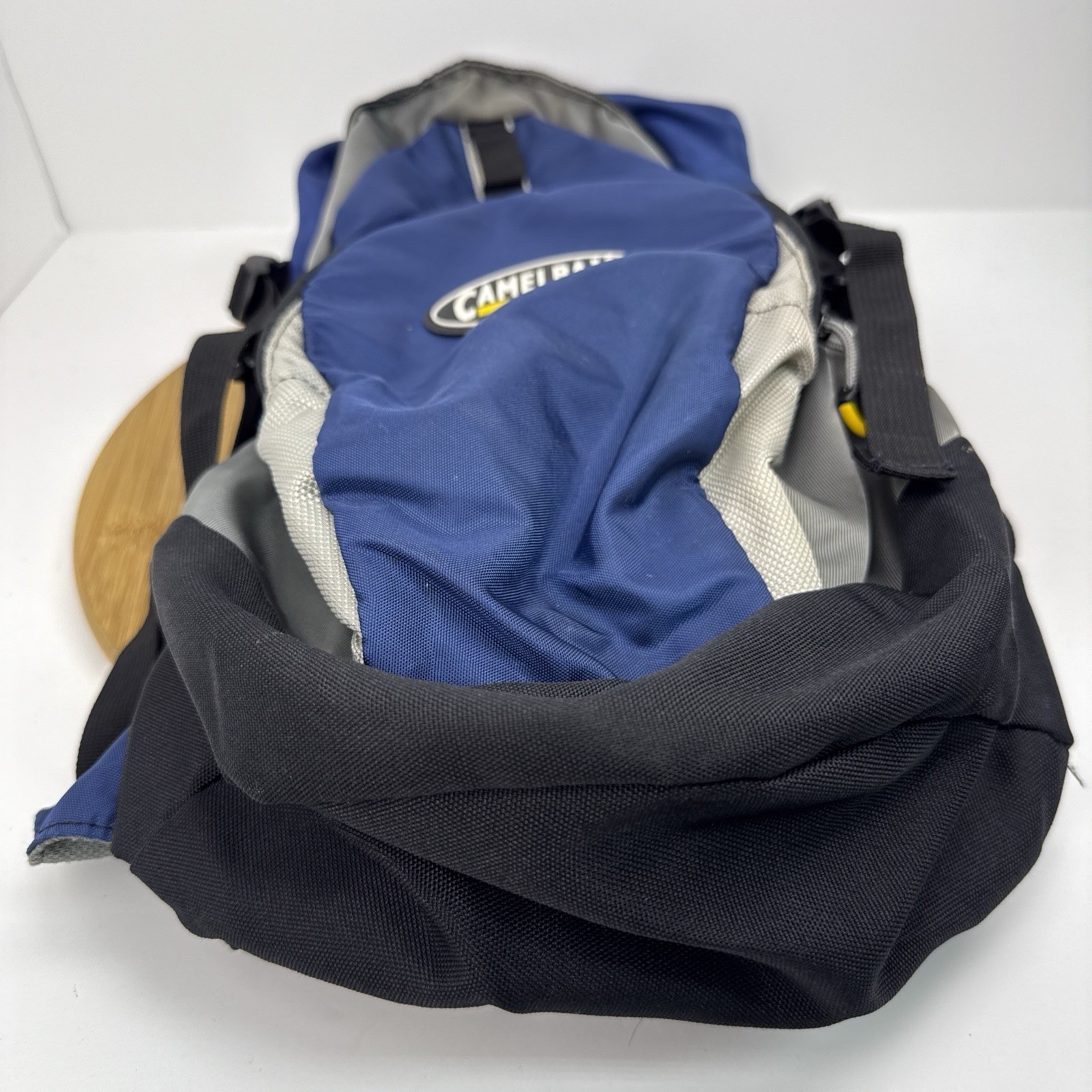 Camelbak Cloud Walker 18 Hydration Pack ( No Bladder ) 18" Hiking Backpack