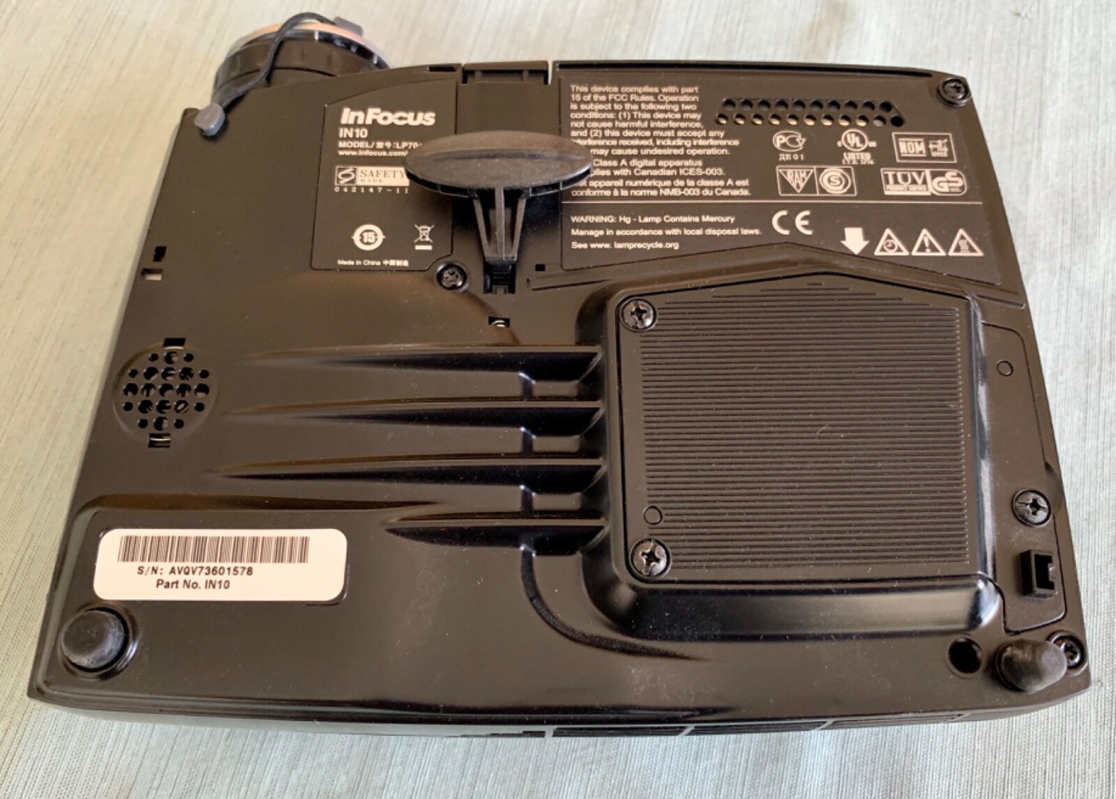 InFocus IN10 Portable DLP Projector LP-70