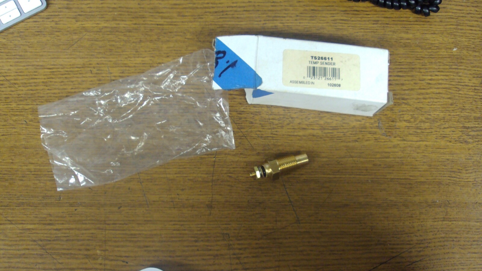 New Boxed Sierra TS26611 Marine Temperature Sender B366