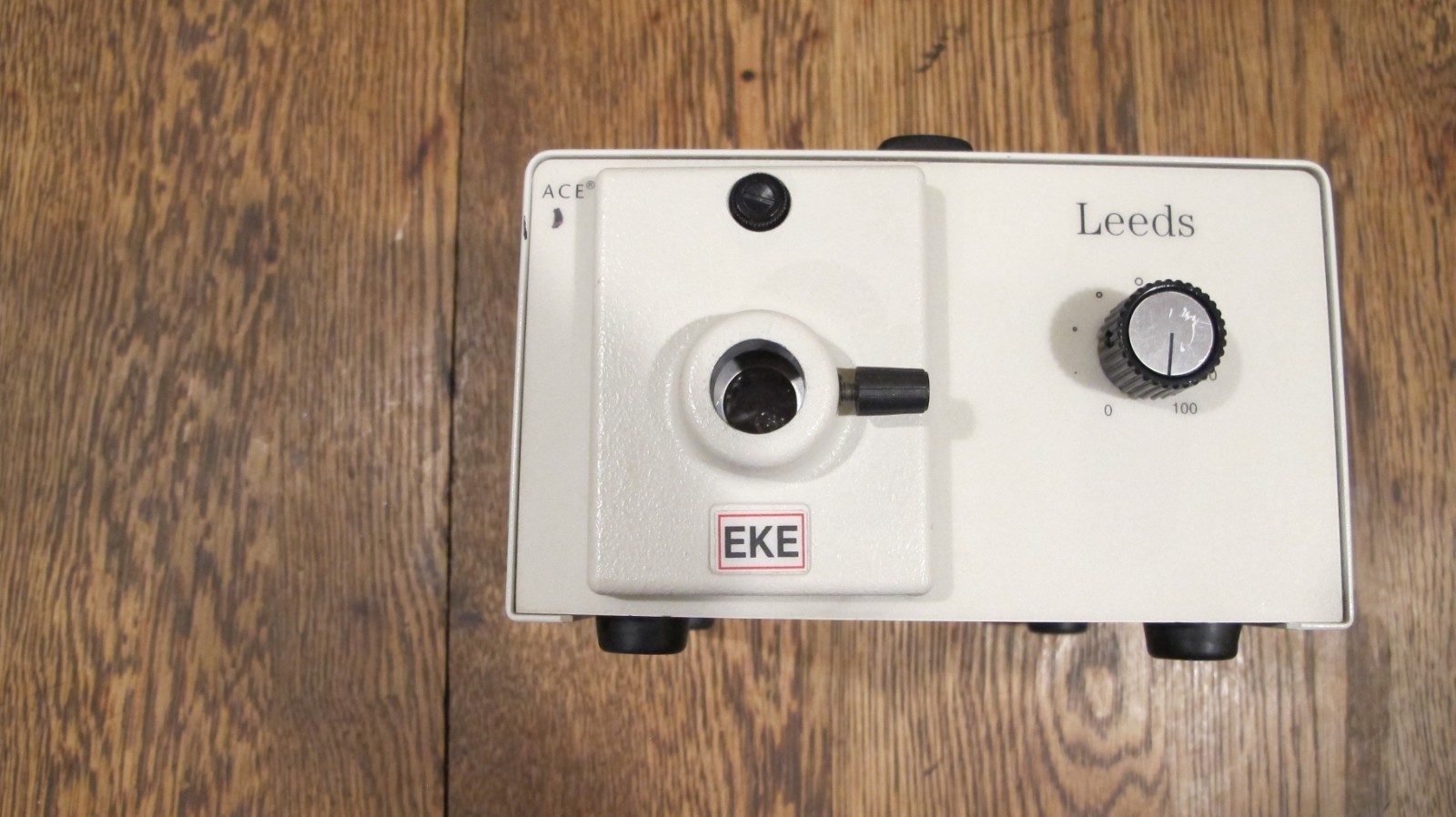 Leeds Schott Fostec 20500./14 Microscope Fiber Optic Light Source 150W EKE 18mm