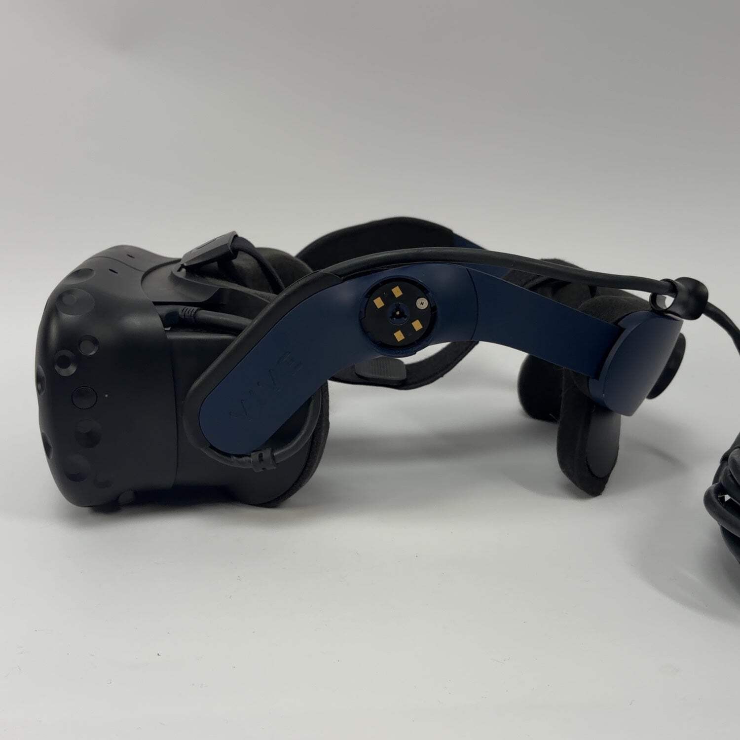 HTC Vive Pro 2 PC VR Headset 99HASW001-00 Headset Only