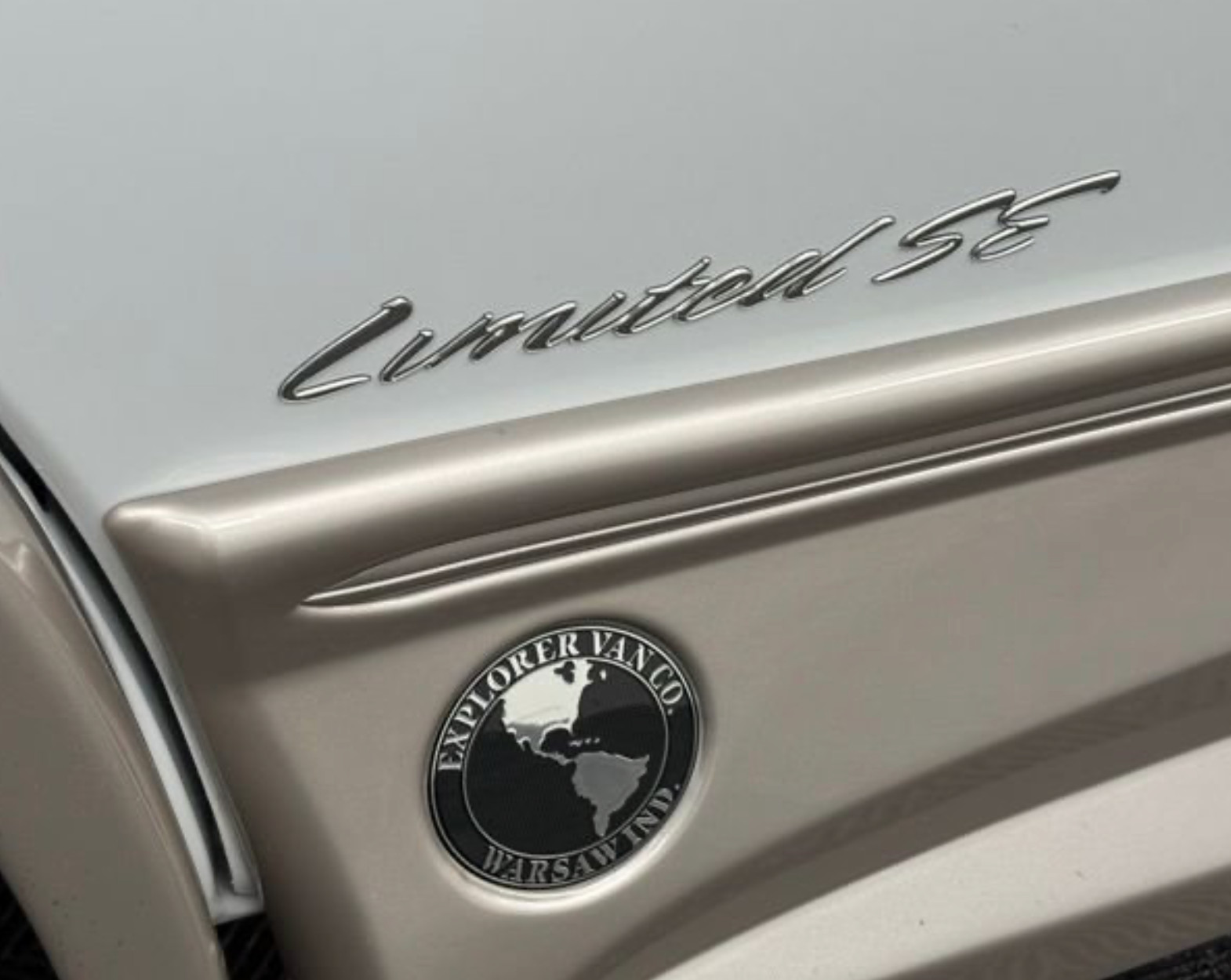 Limited SE Explorer Van Co Warsaw Ind. Emblem