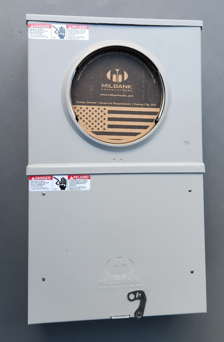Milbank UC6079-XL-21 Pre-Wired Ringless