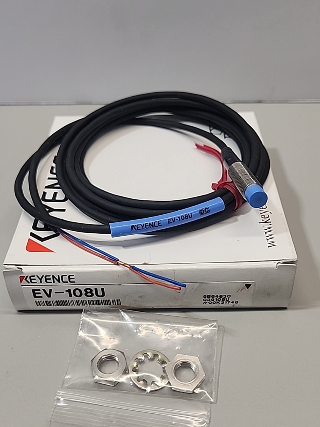 Keyence EV-108U Proximity Sensor, Main Unit, Unshielded Type