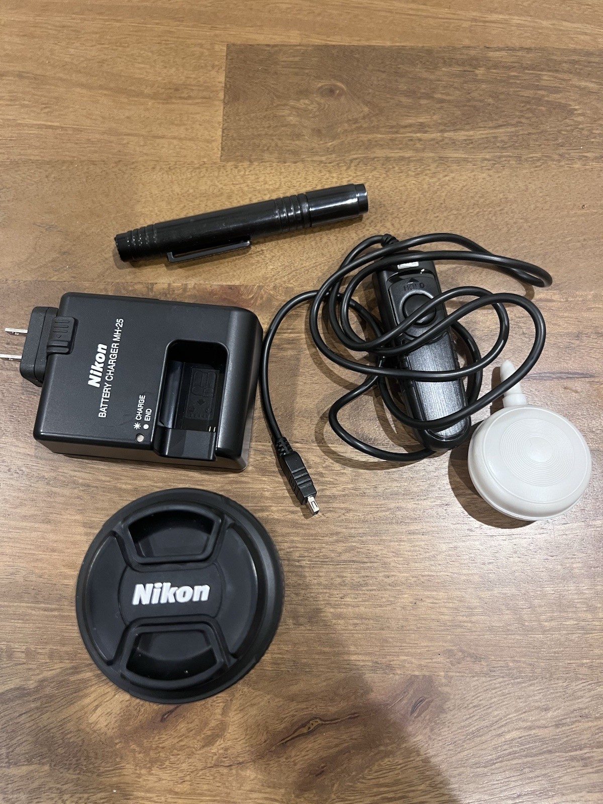 Nikon D7000 Camera Bundle with Nikon Lenses, Case Logic Bag, Charger