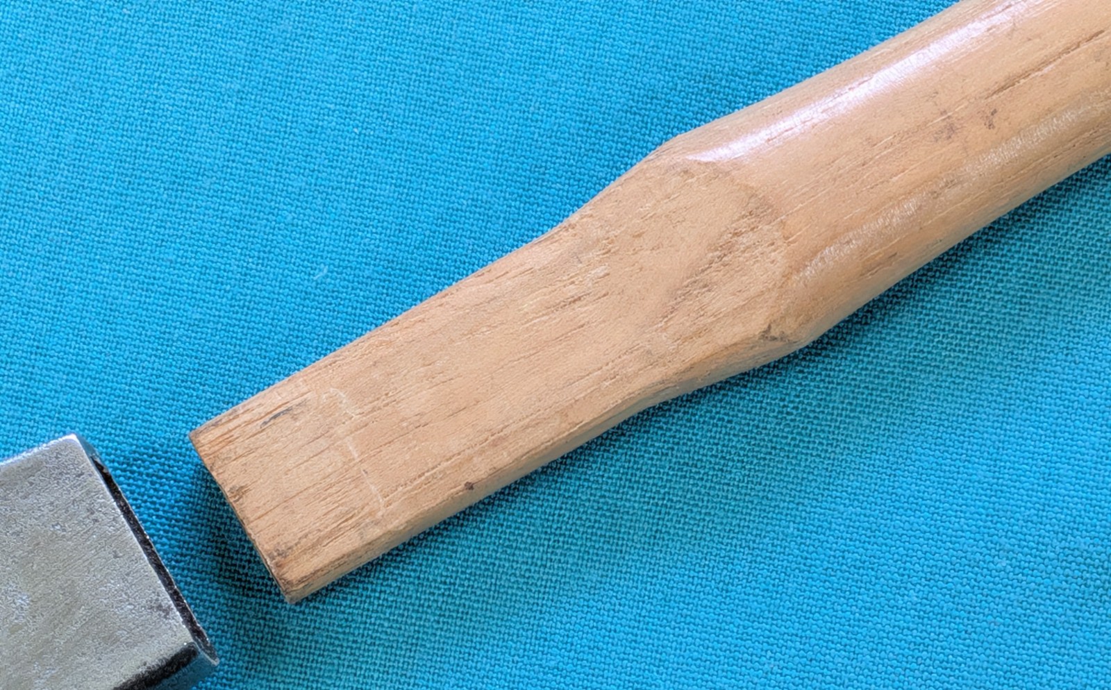 Vintage Curved Claw Hammer Total Weight 10.6-oz Unknown Maker Nice Casting