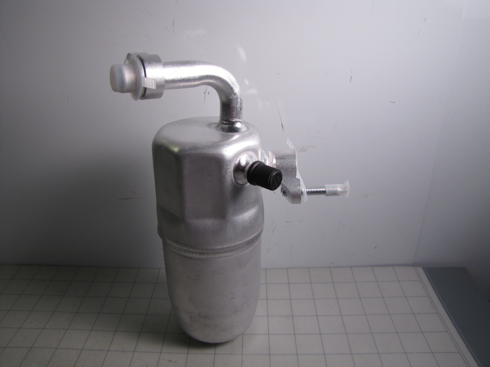 A/C Accumulator / Drier Aluminum SH2104UL NEW