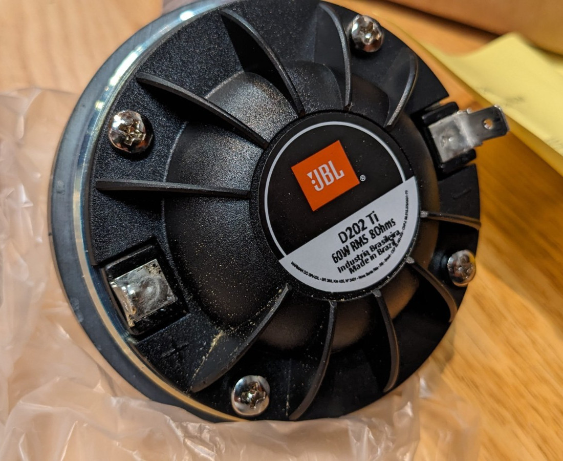 JBL Selenium D202TI  1-Inch 8-Ohm Titanium Compression Horn Driver