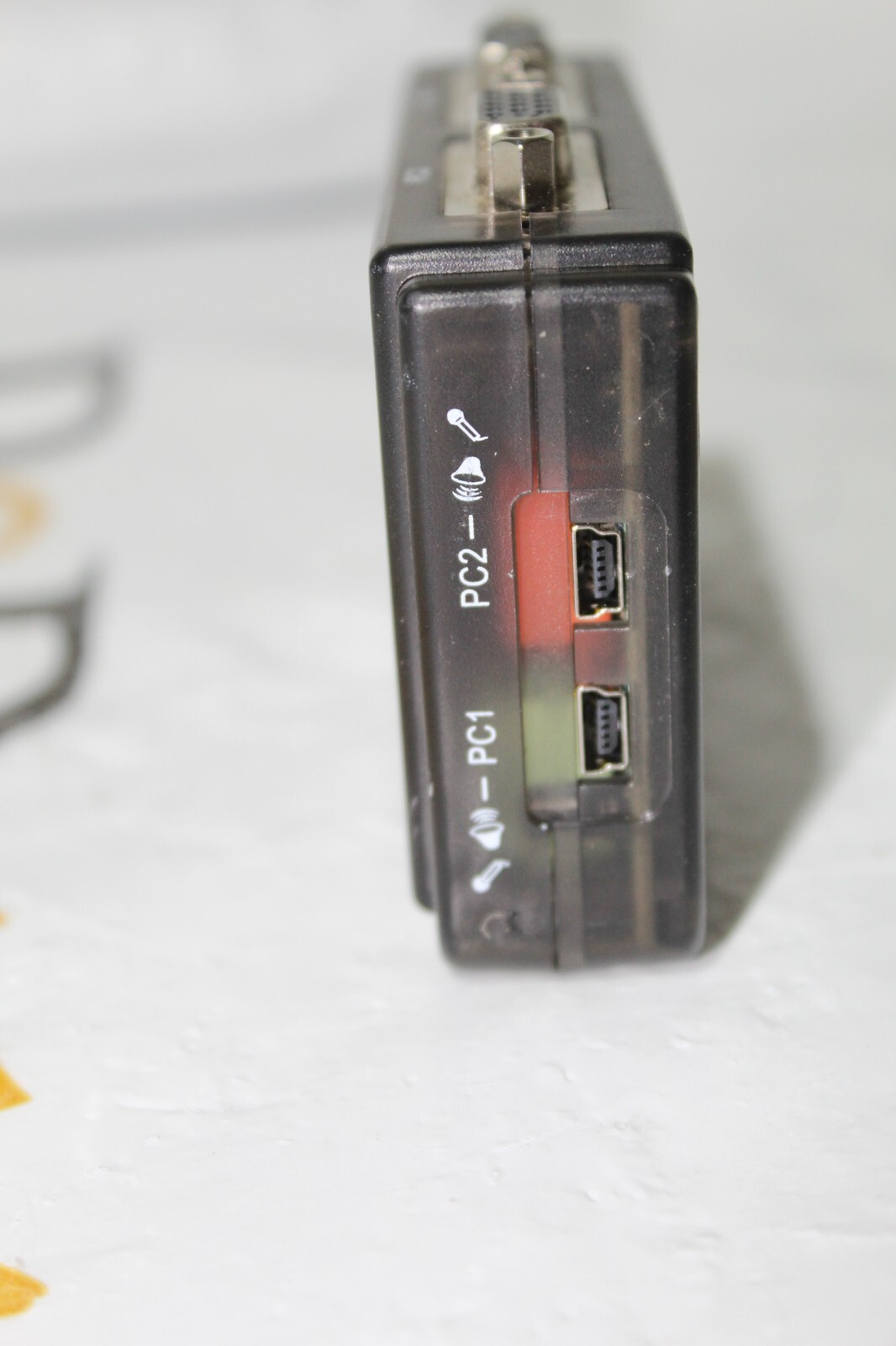 StarTech StarView 2 Port USB Micro KVM Switch SV211KUSB