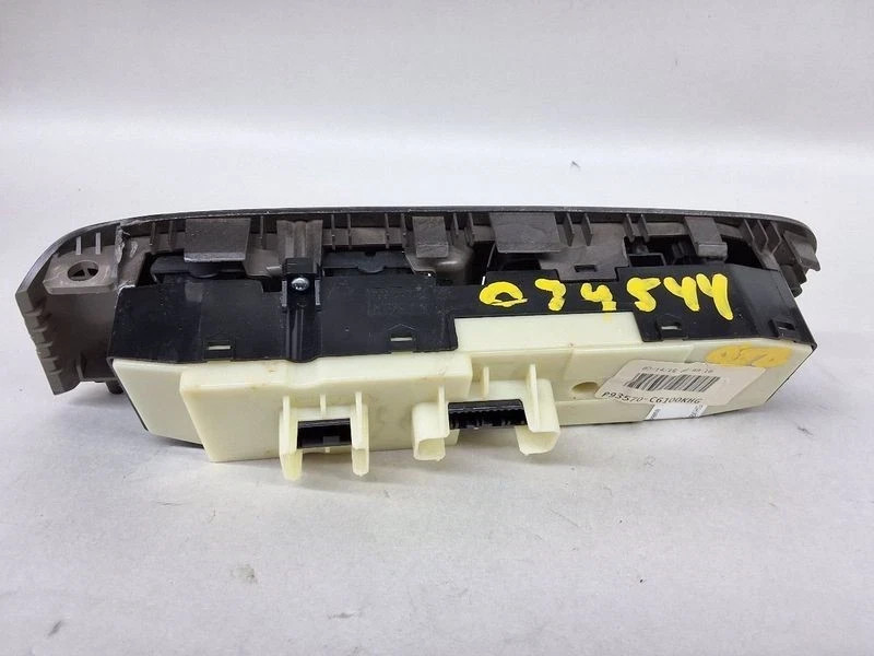 2016-2018 Kia Sorento Driver Side Front Master Window Mirror Switch Assembly OEM