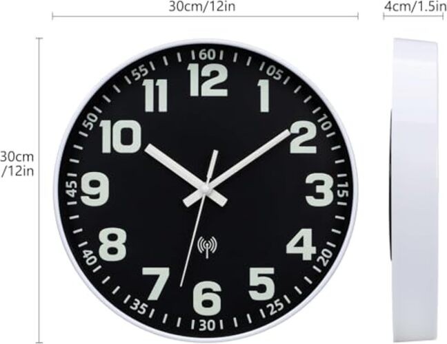 Atomic Clock with Glow in the Dark - Analog Sets Automatically Battery