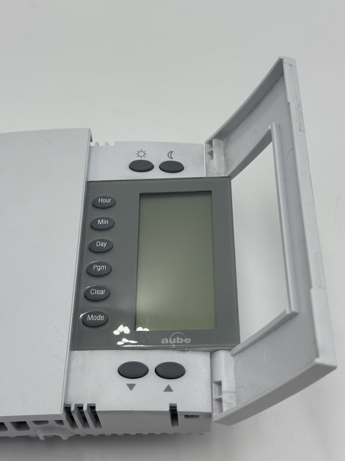 Aube TH106 Electric Heating 7-Day Programmable Home Thermostat
