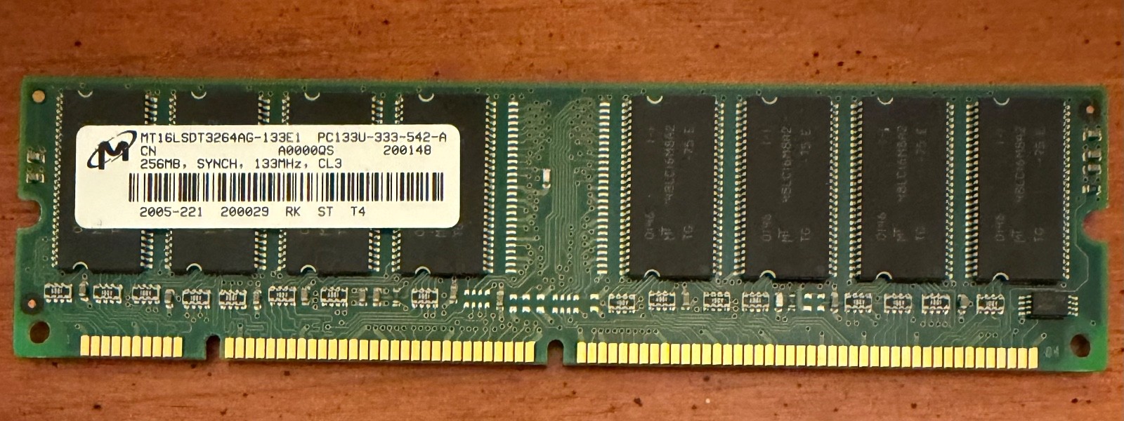 MICRON MT16LSDT3264AG-13EE1 MEMORY MODULE PC133U-333-542-A