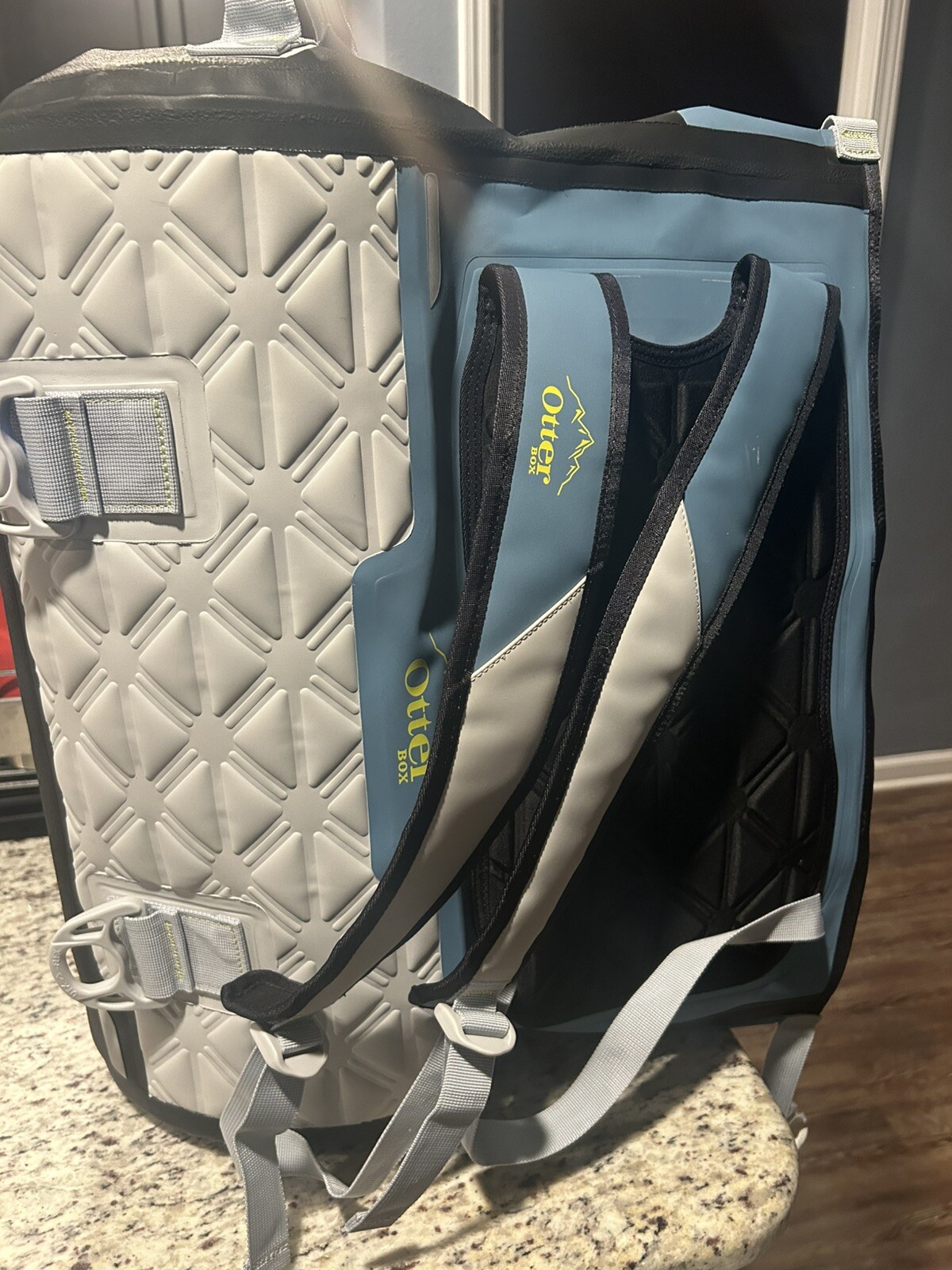 OTTER BOX YAMPA 70 DRY DUFFLE BACKPACK