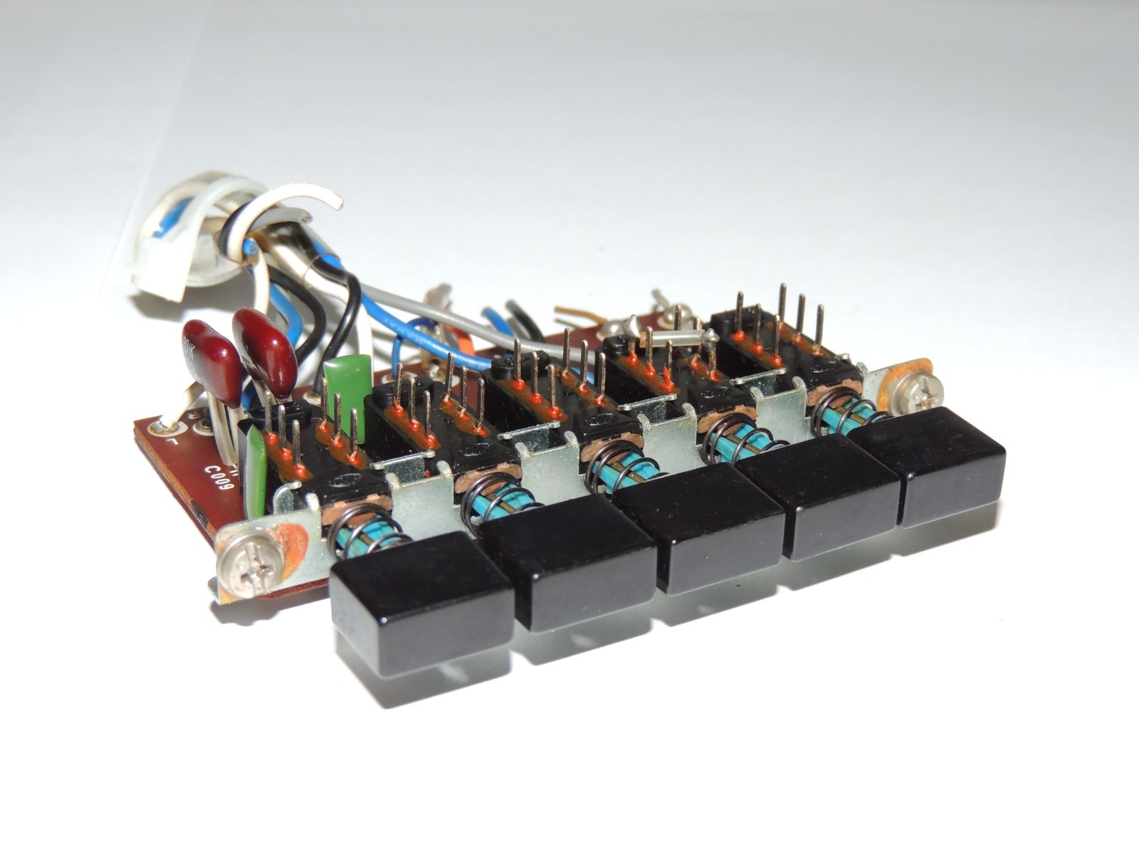Sansui 5000 A   Selector 5 Push Switch Assy & Knobs   F1056 & 110504
