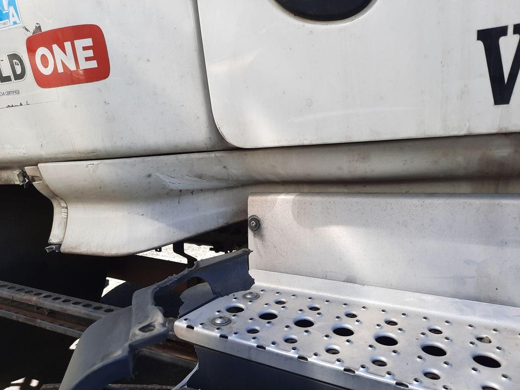 Replaces 2016 FREIGHTLINER CASCADIA 125 CAB SKIRT FILLER PANEL ,  WA