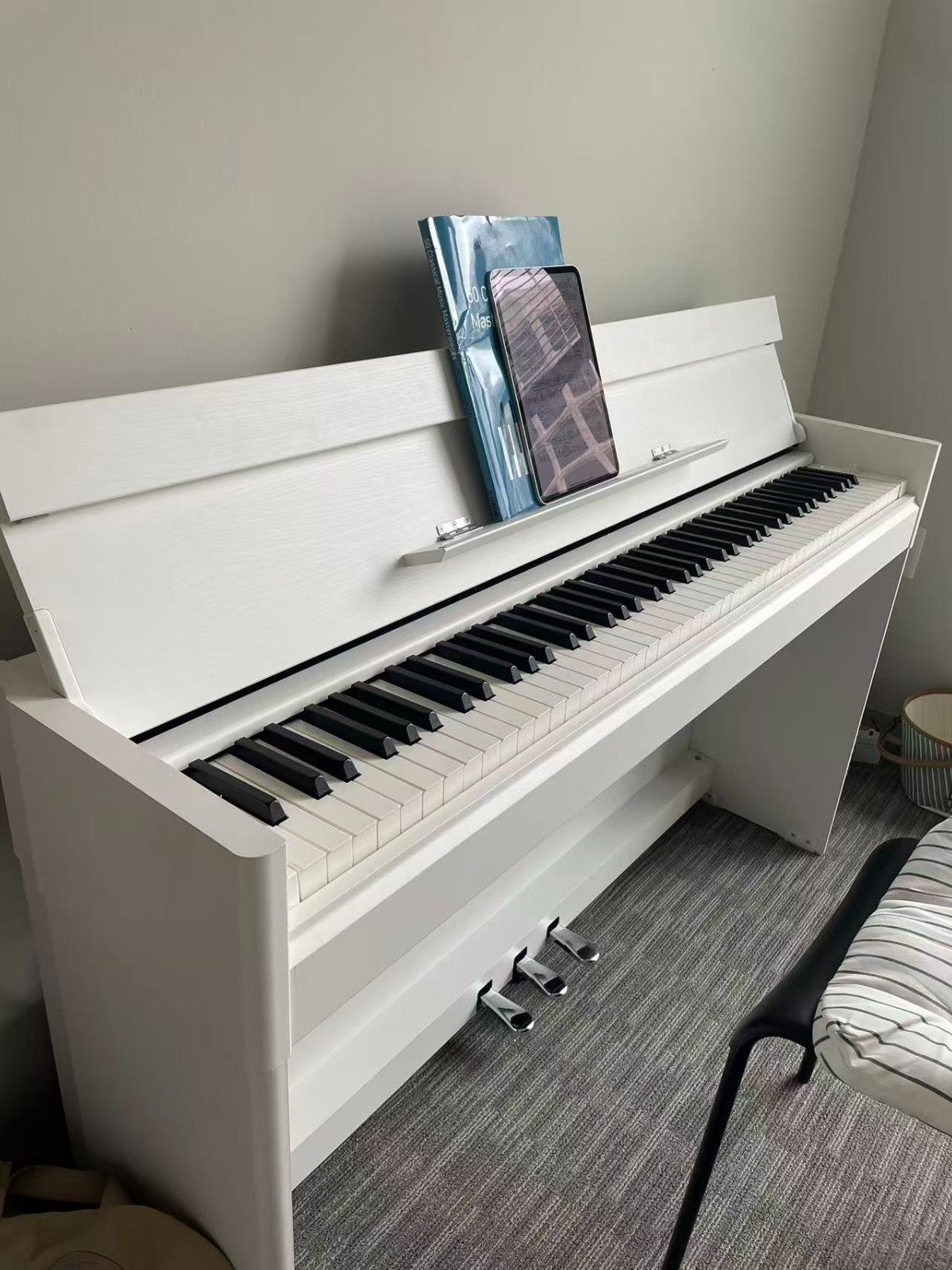 Yamaha Arius YDP-S55 Console Digital Piano Level 2 White Walnut