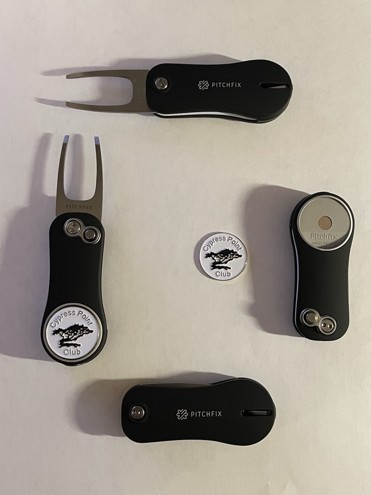 (1) Pitchfix Golf Switchblade Divot Tool & Cypress Point Club 1" Golf Marker