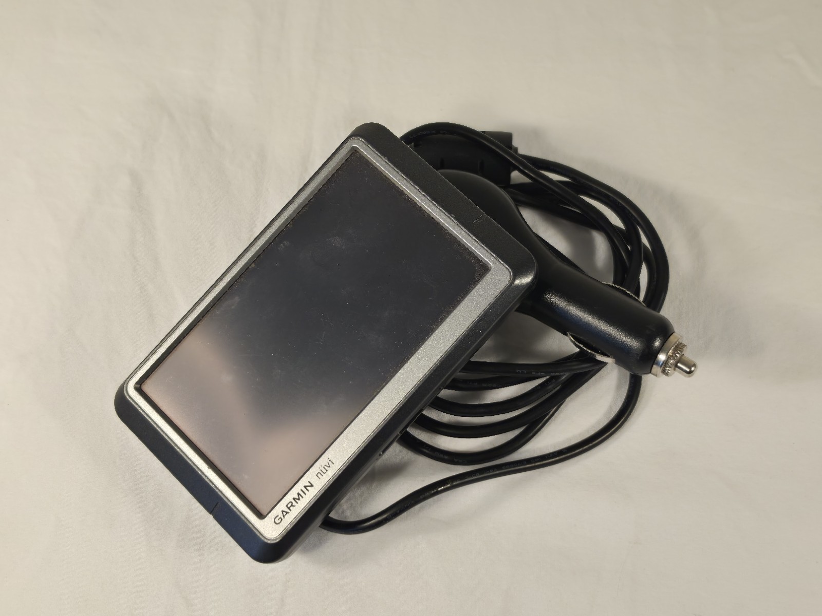 Garmin Nuvi 260w 4.3" Touchscreen GPS Car Navigation Unit Bundle - Mountless