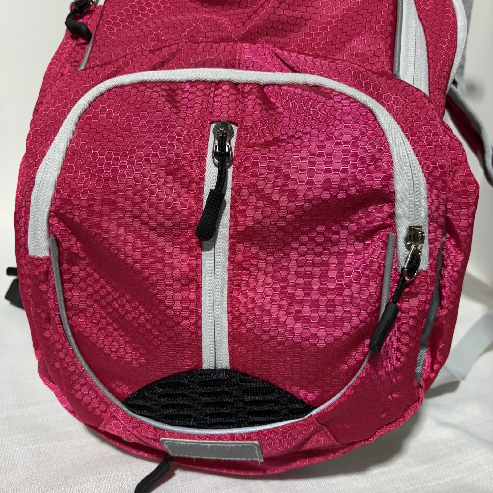 15 Inches Lightweight Hiking Backpac. Reflective Strips And Padded Straps