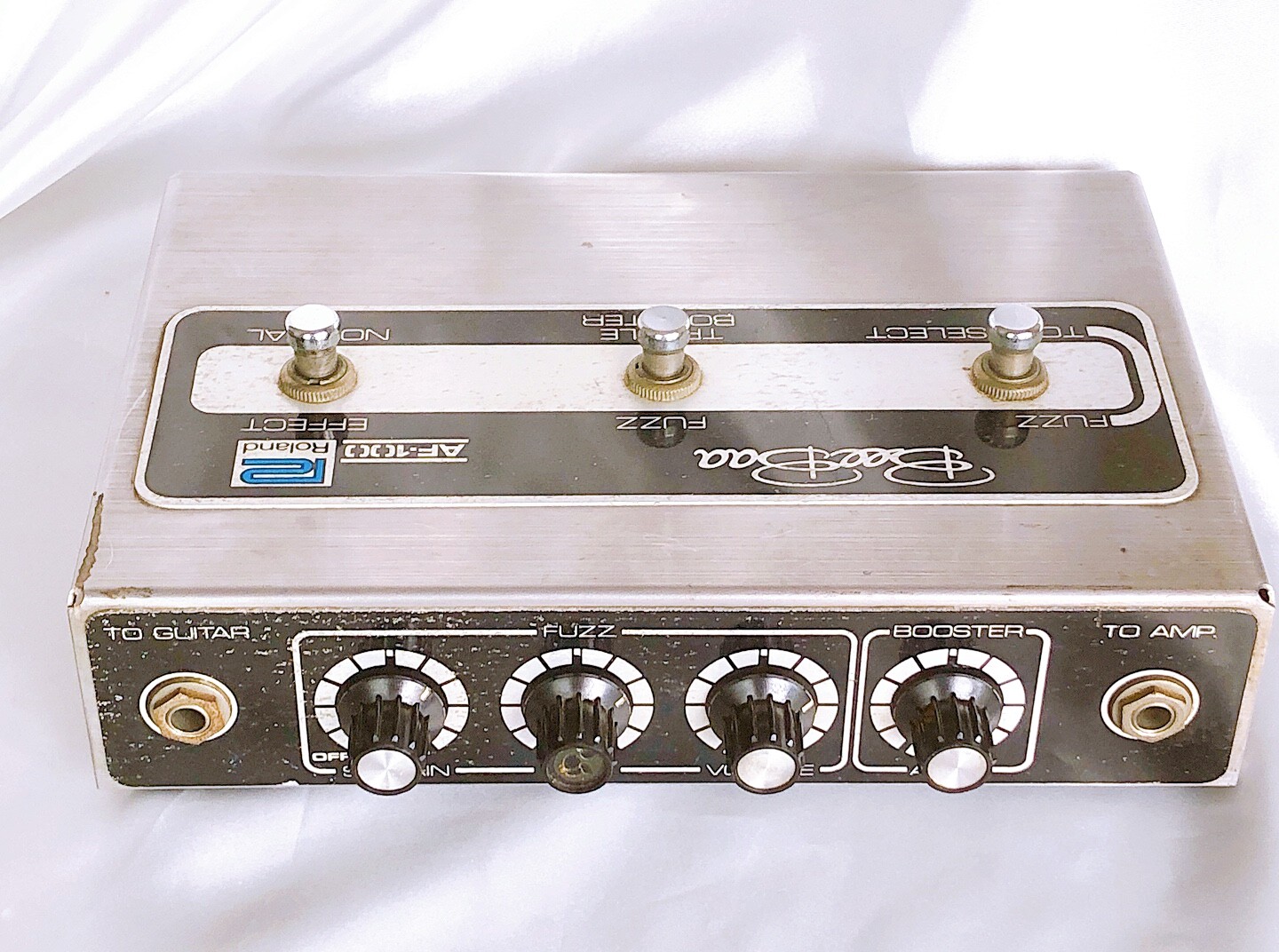 Roland AF-100 Bee Baa Fuzz and Treble Booster 1970s Vintage Guitar pedal BOSS