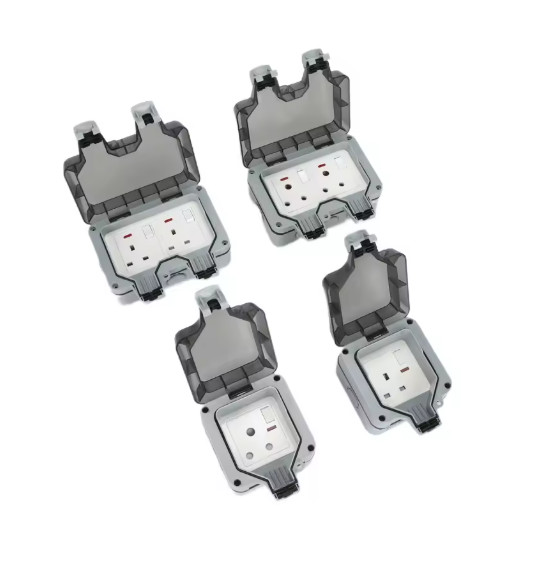 Danni IP66 Rainproof Outdoor Universal South Africa 15A Socket