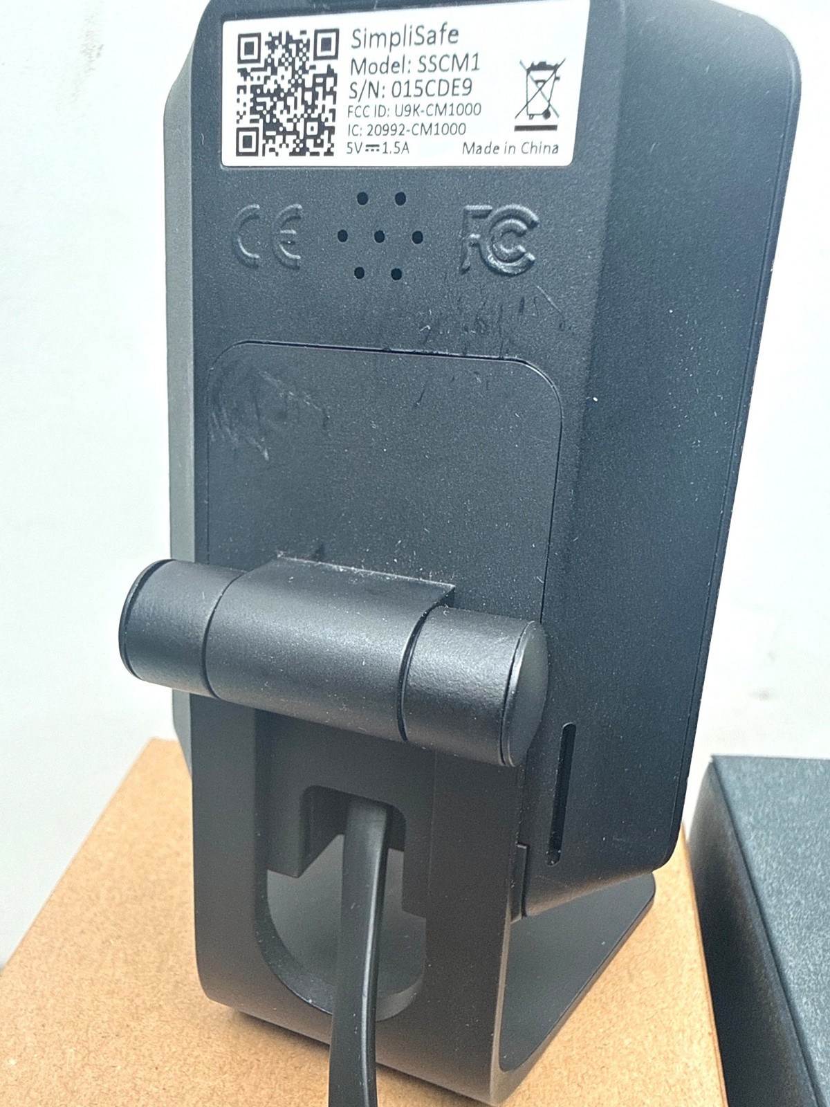 SimpliCam Security Camera By SimpliSafe Model SSCM1 Indoor Smart Wi-Fi Capabilit
