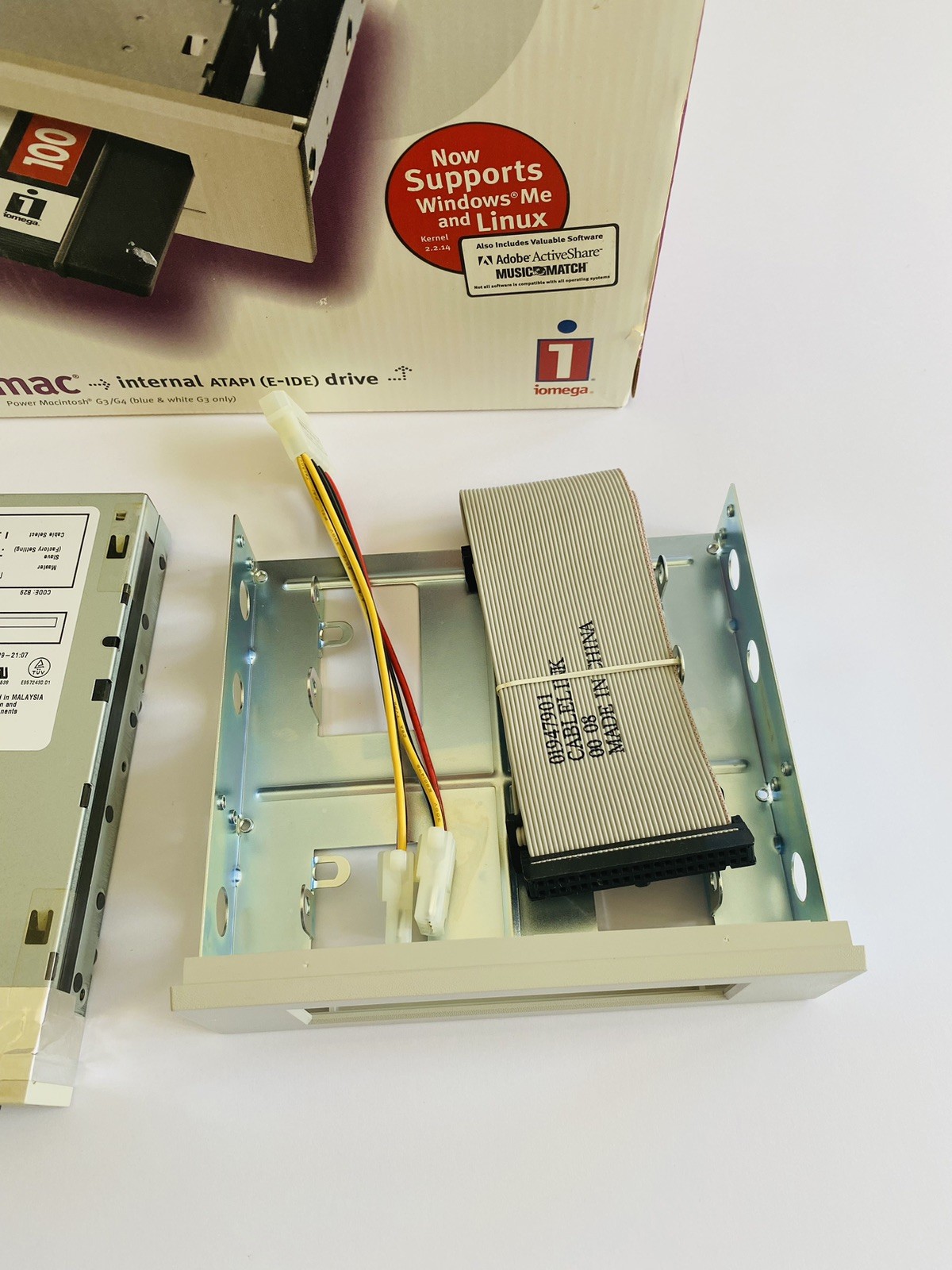 Iomega Z100IDE ZIP 100 ATAPI E-IDE 40-pin Internal Drive PC or Mac 100MB w/ Box